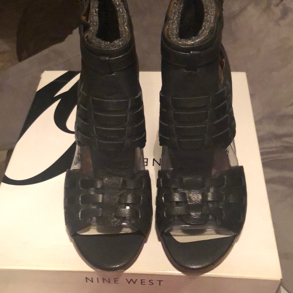 Brand new NW Kurrious Black Leather ankle heels
